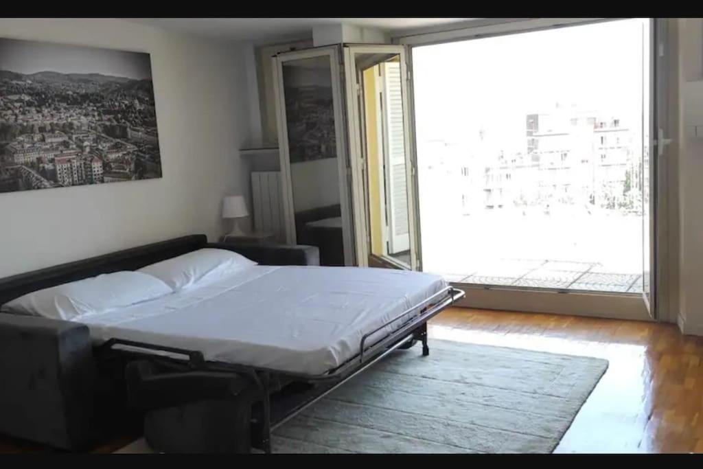 Amazing Apartment With View Near Metro トリノ エクステリア 写真